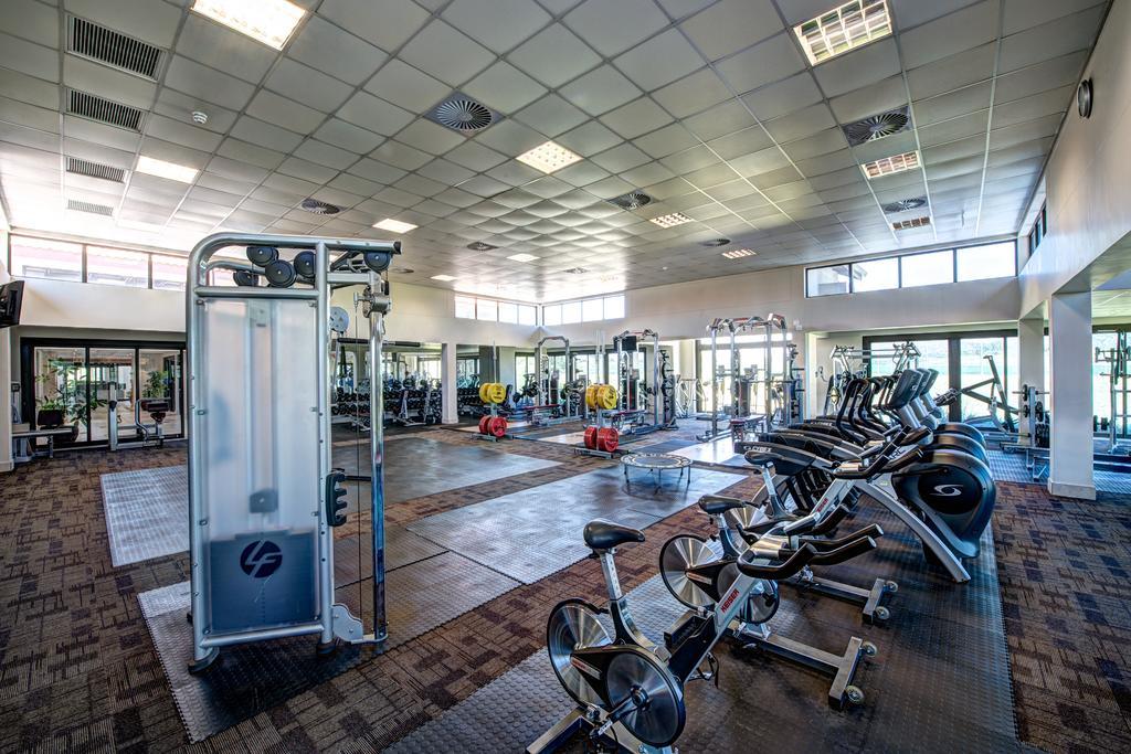 Royal Marang Hotel Phokeng Esterno foto The gym at the University of Pretoria
