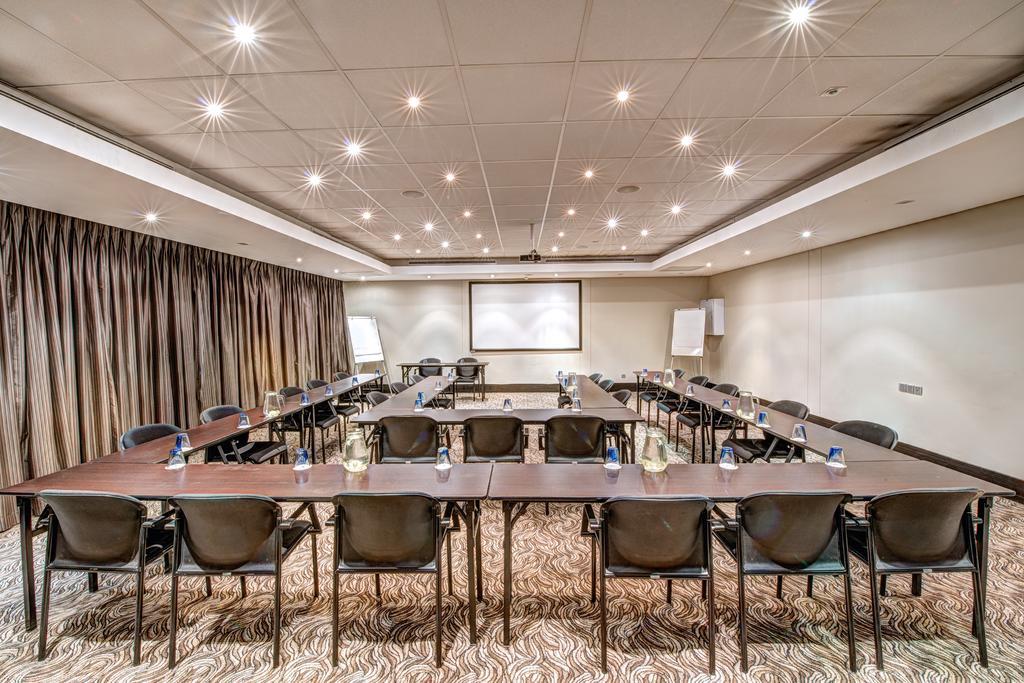 Royal Marang Hotel Phokeng Esterno foto Meeting room