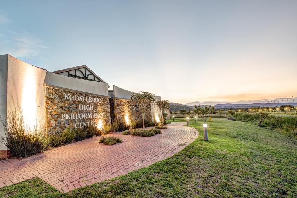 Royal Marang Hotel Phokeng Esterno foto Kgosi Letsie III High Performance Centre